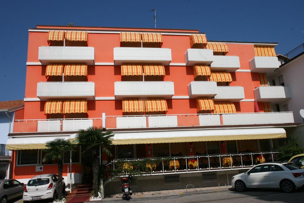 Hotel Paron Μπιμπιόνε Εξωτερικό φωτογραφία