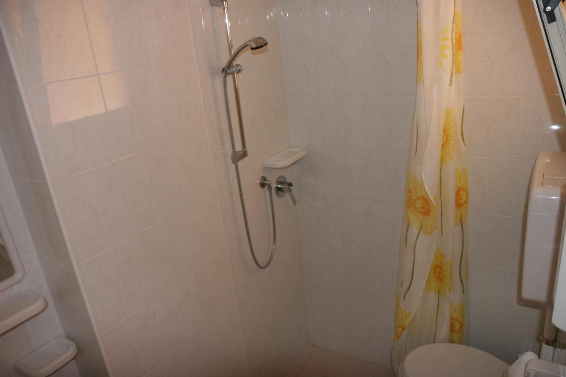 Hotel Paron Μπιμπιόνε Δωμάτιο φωτογραφία